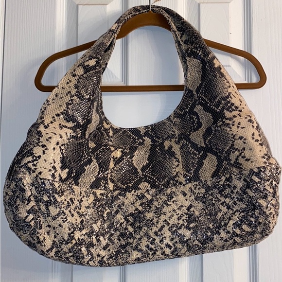 ANTONIO MELANI Handbags - Antonio Melani Leather Snake Print Bag